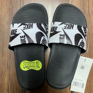 White/black Children’s Nike Slides